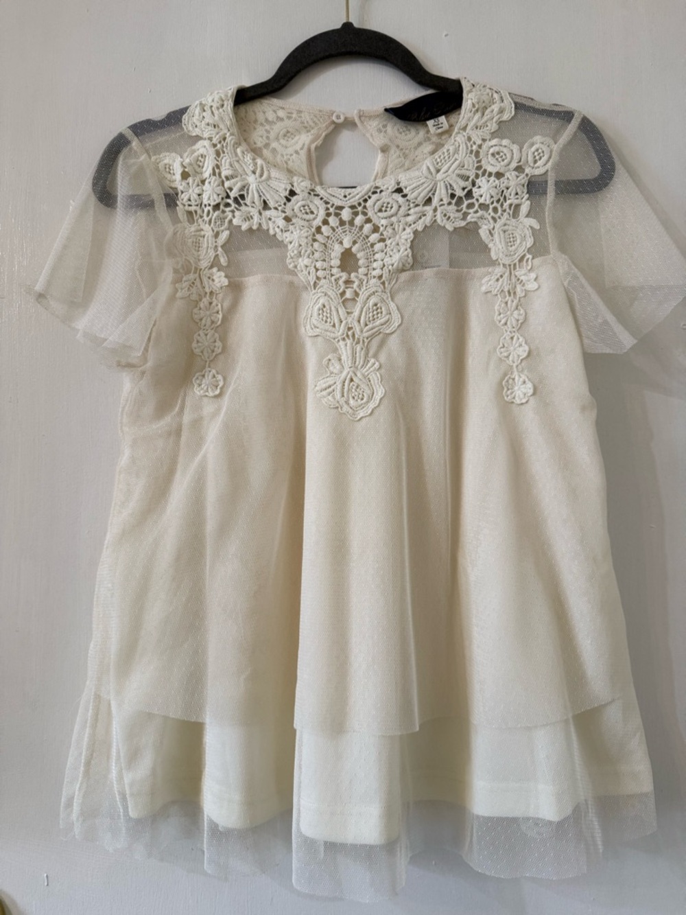 Francesca's Collections Cream Lace Overlay Boho Blouse